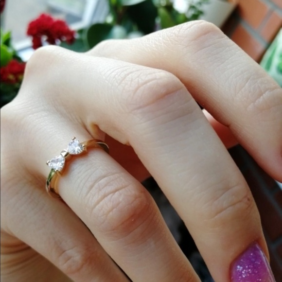Precious Bow Ring - Picture 6 of 6